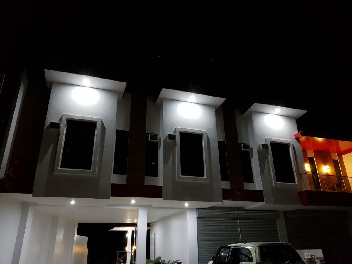 B&S Orchids suites hotel Dipolog City Exterior foto