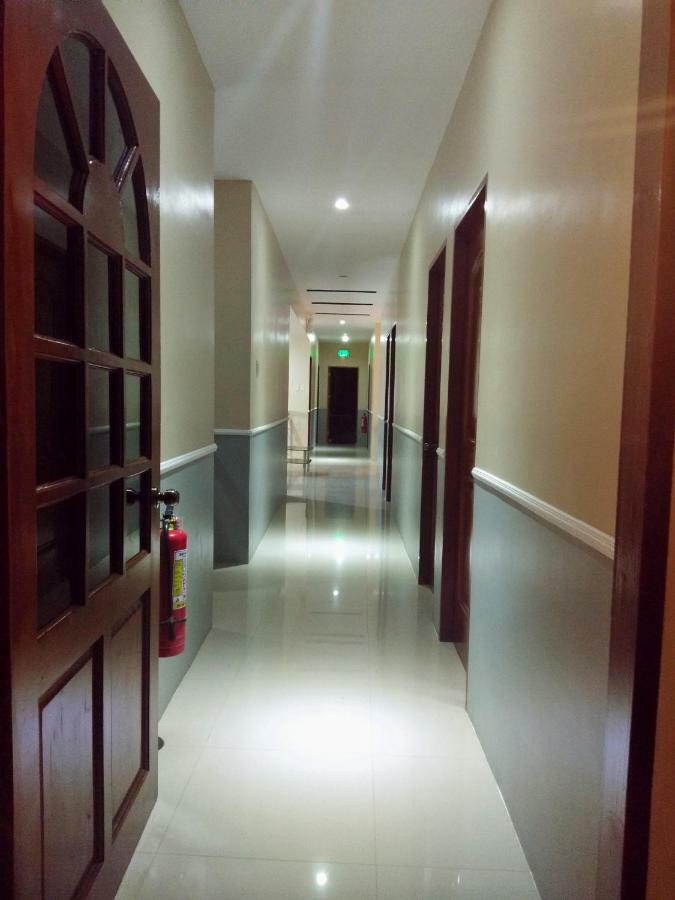 B&S Orchids suites hotel Dipolog City Exterior foto