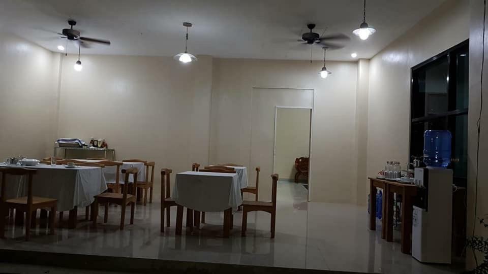 B&S Orchids suites hotel Dipolog City Exterior foto